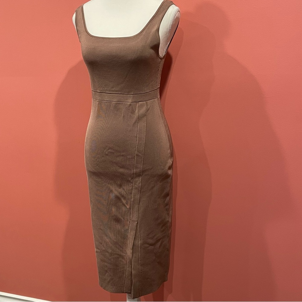 Babaton Sleeveless Bodycon Midi Dress - Picture 3 of 8